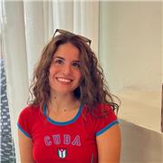 Tengo 4 años enseñando inglés en institutos, academias y clases particulares, con alumnos de distintas edades y niveles